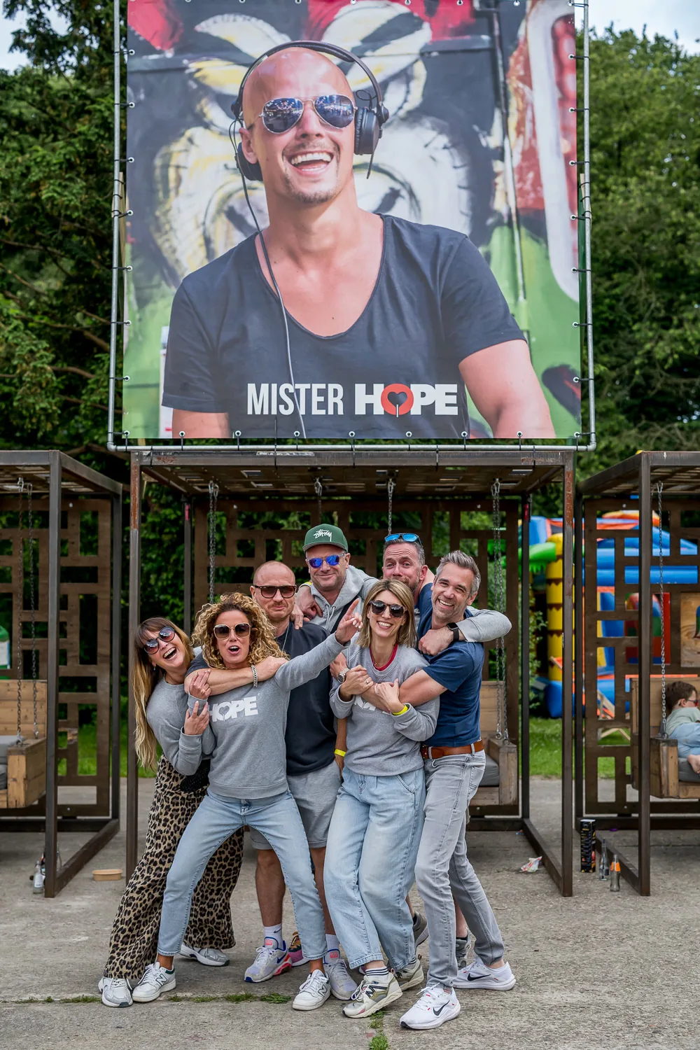 Mister HOPE tijdens een benefietactie